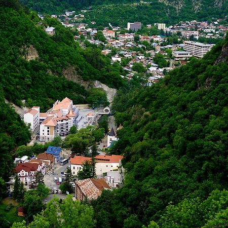 Borjomi Classic Hotel Exterior photo