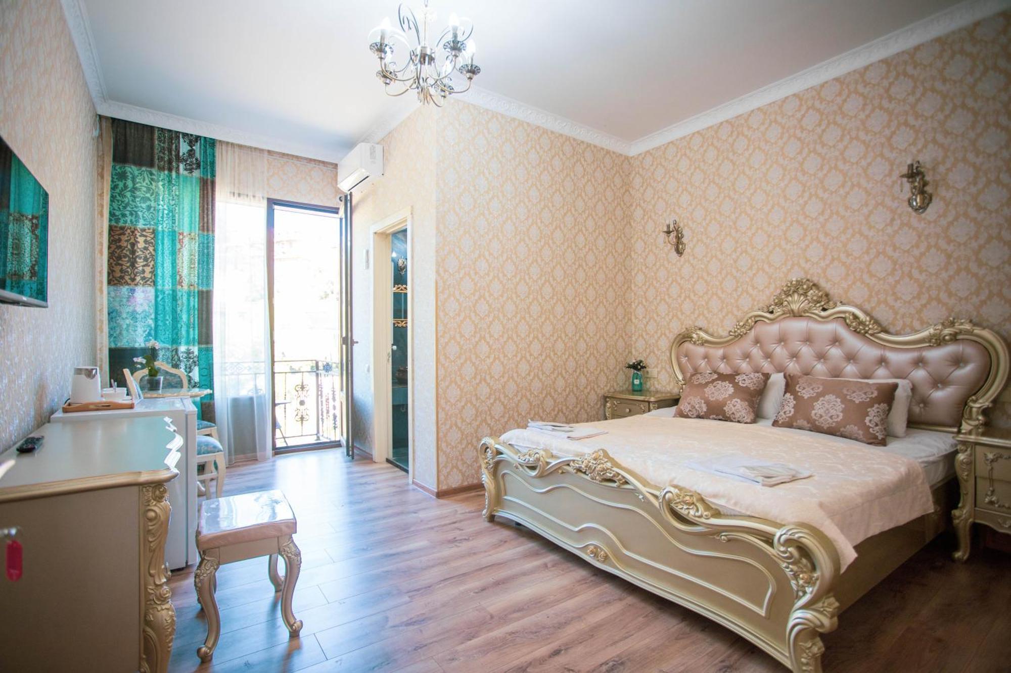 Borjomi Classic Hotel Exterior photo
