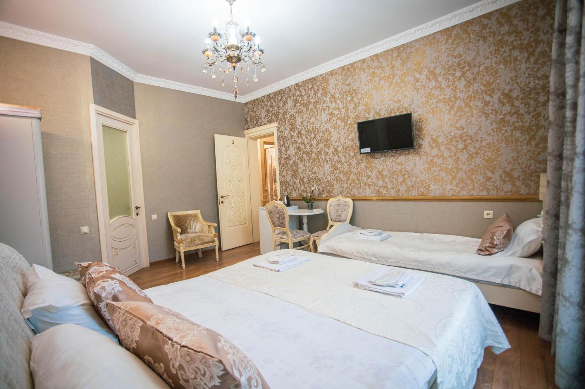 Borjomi Classic Hotel Exterior photo