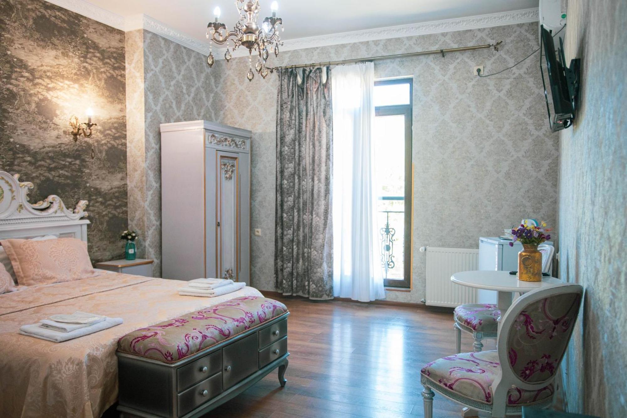 Borjomi Classic Hotel Exterior photo