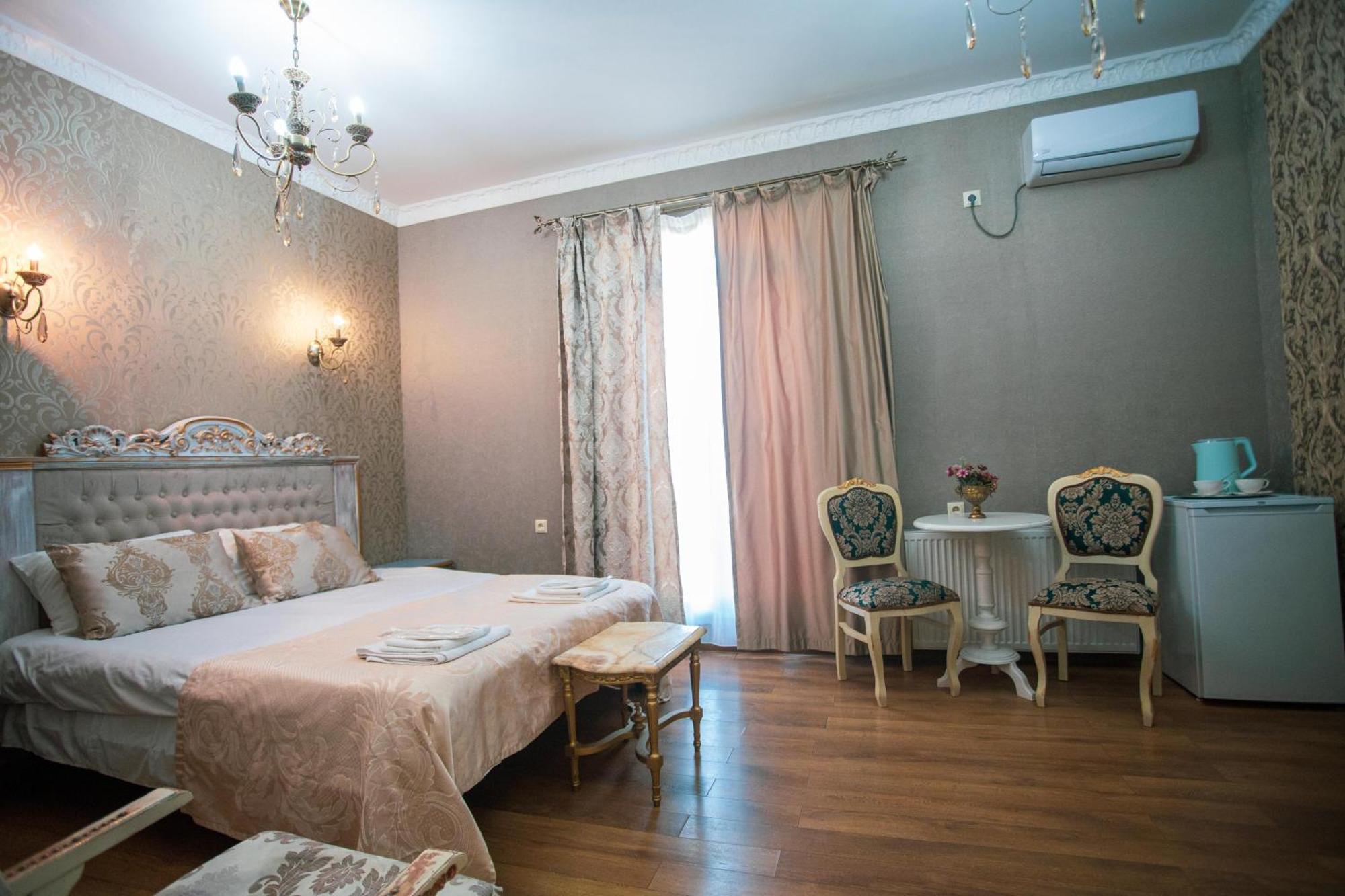 Borjomi Classic Hotel Exterior photo