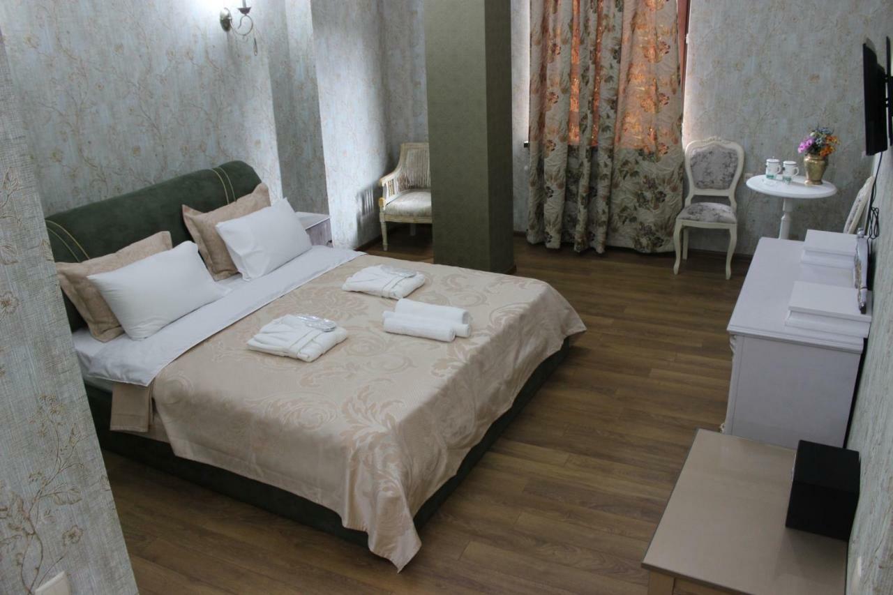Borjomi Classic Hotel Exterior photo