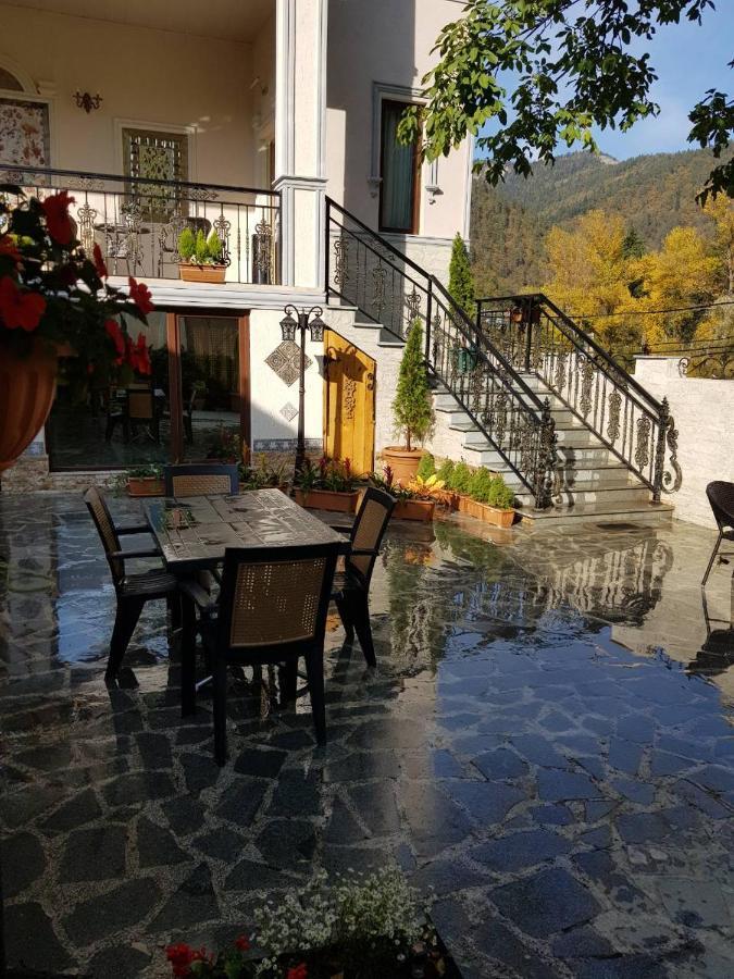 Borjomi Classic Hotel Exterior photo